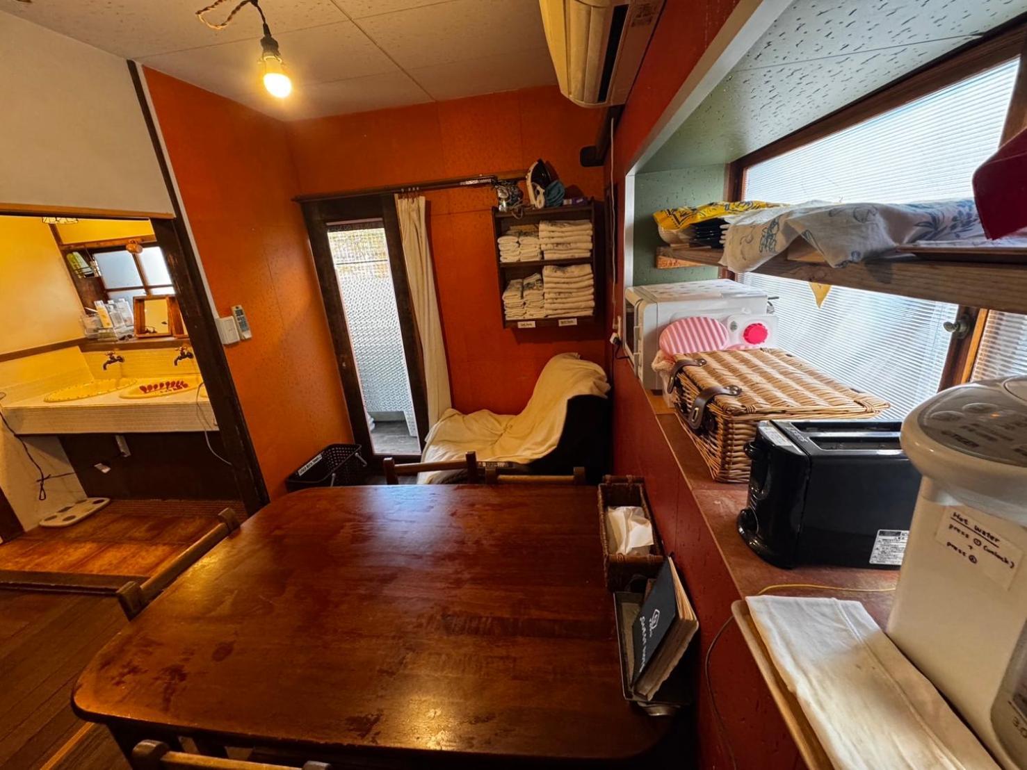 Roku Hostel Hiroshima Exterior photo
